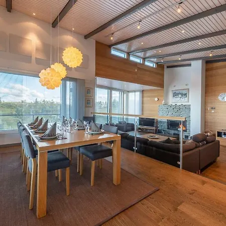 빌라 Rukavuorenhuippu