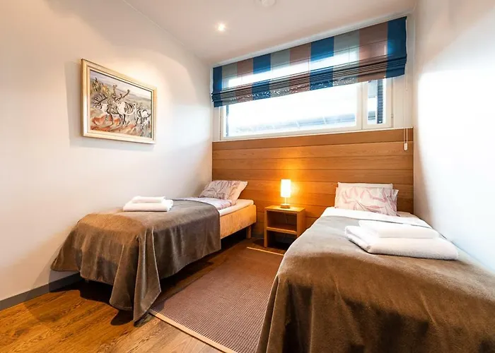 Rukavuorenhuippu * רוקה